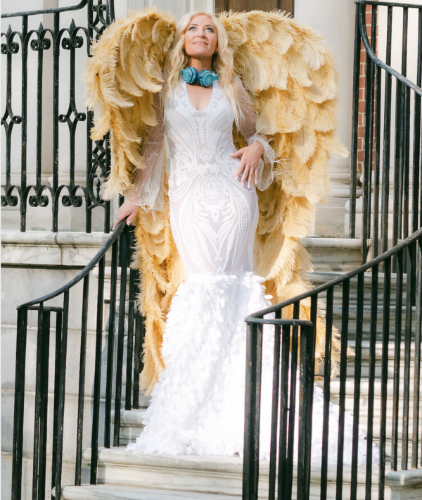 DeeJay Shelly Dream Wings - Gold Large
